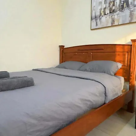 Davinci Seaview 2bdr Makenzy Апартаменти